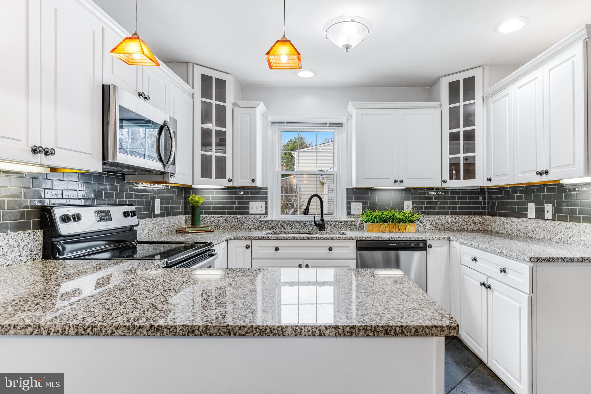 5006 Ten Mills Road Columbia, MD 21044 - Photo 3 of 27