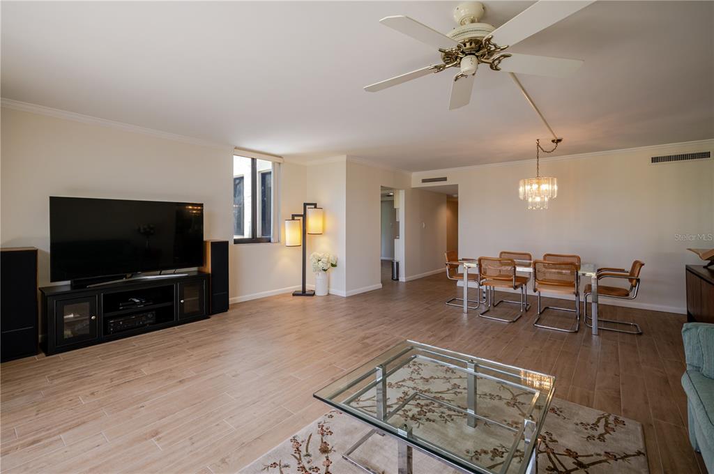 6267 Midnight Pass Road, Unit 306 Sarasota, FL 34242 - Photo 28 of 86