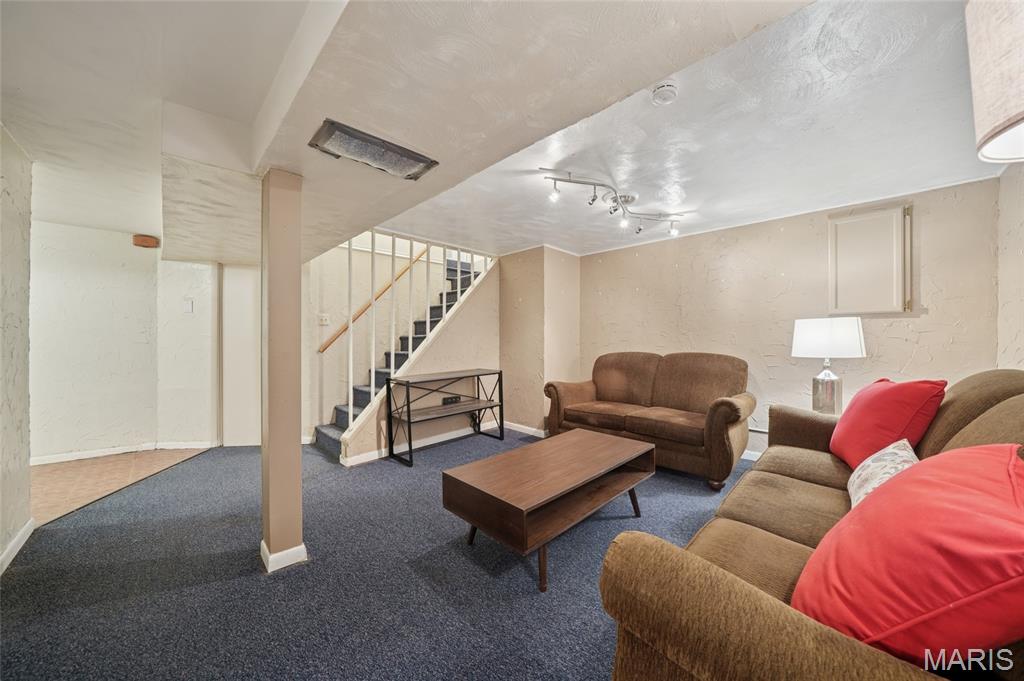 145 Ruth Drive Florissant, MO 63031 - Photo 19 of 27