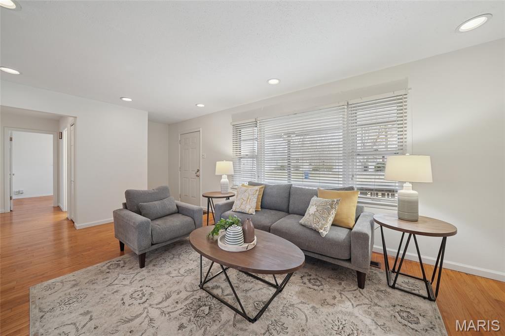 145 Ruth Drive Florissant, MO 63031 - Photo 6 of 27