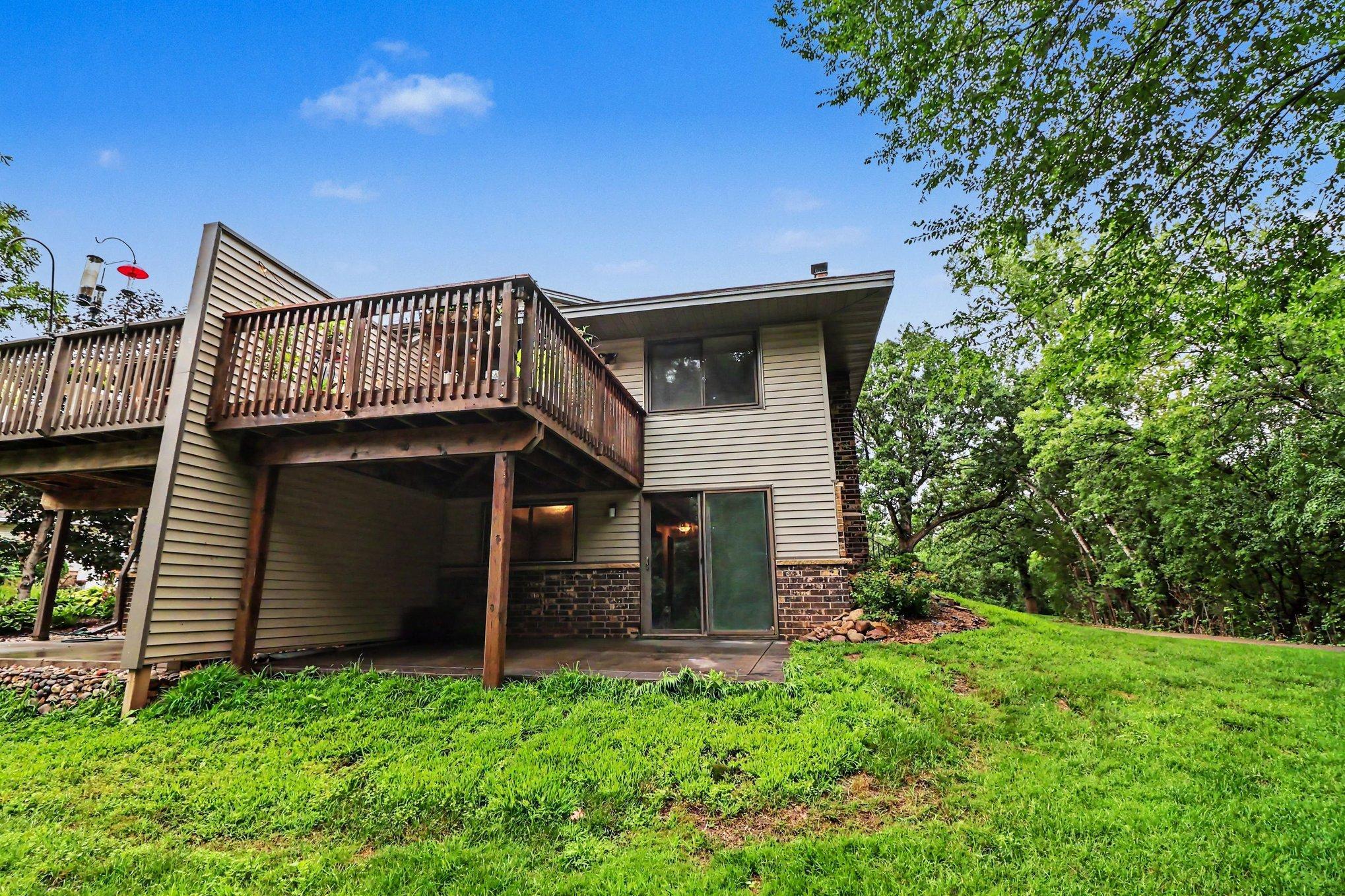 4490 Woodgate Point Eagan, MN 55122 - Photo 23 of 24