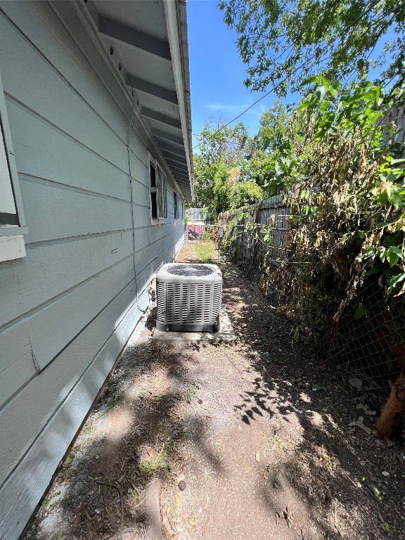 6003 Cameron Road, Unit A Austin, TX 78723 - Photo 23 of 25 a view of a back yard of the house
