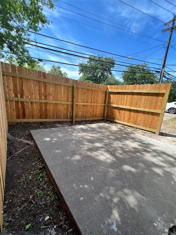 6003 Cameron Road, Unit A Austin, TX 78723 - Photo 24 of 25 a view of a backyard