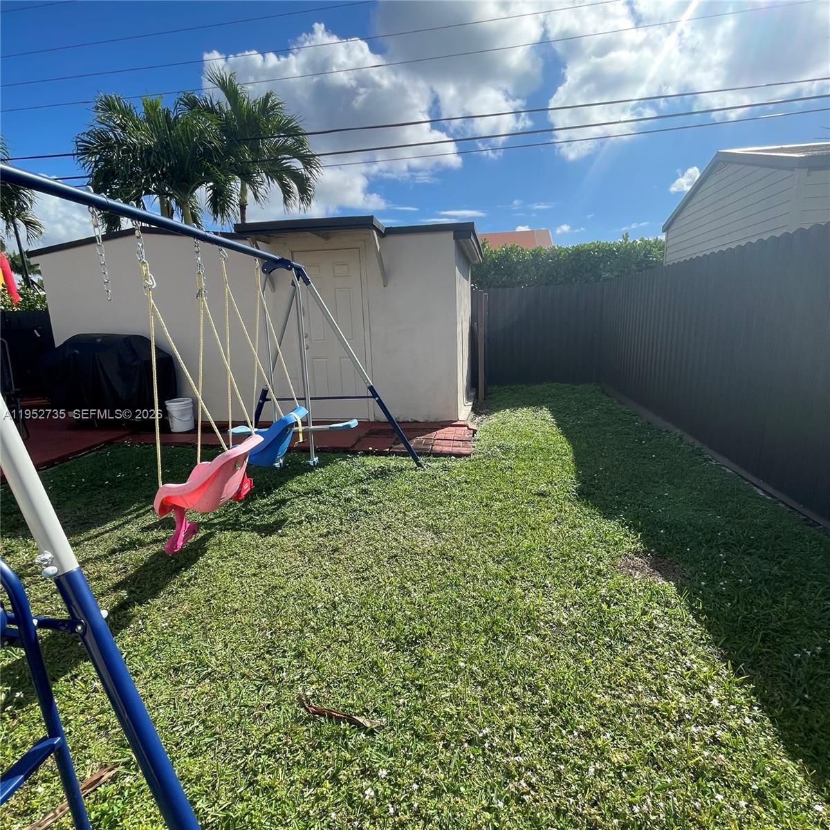 9820 Southwest 12th Terrace Miami, FL 33174 - Photo 16 of 62