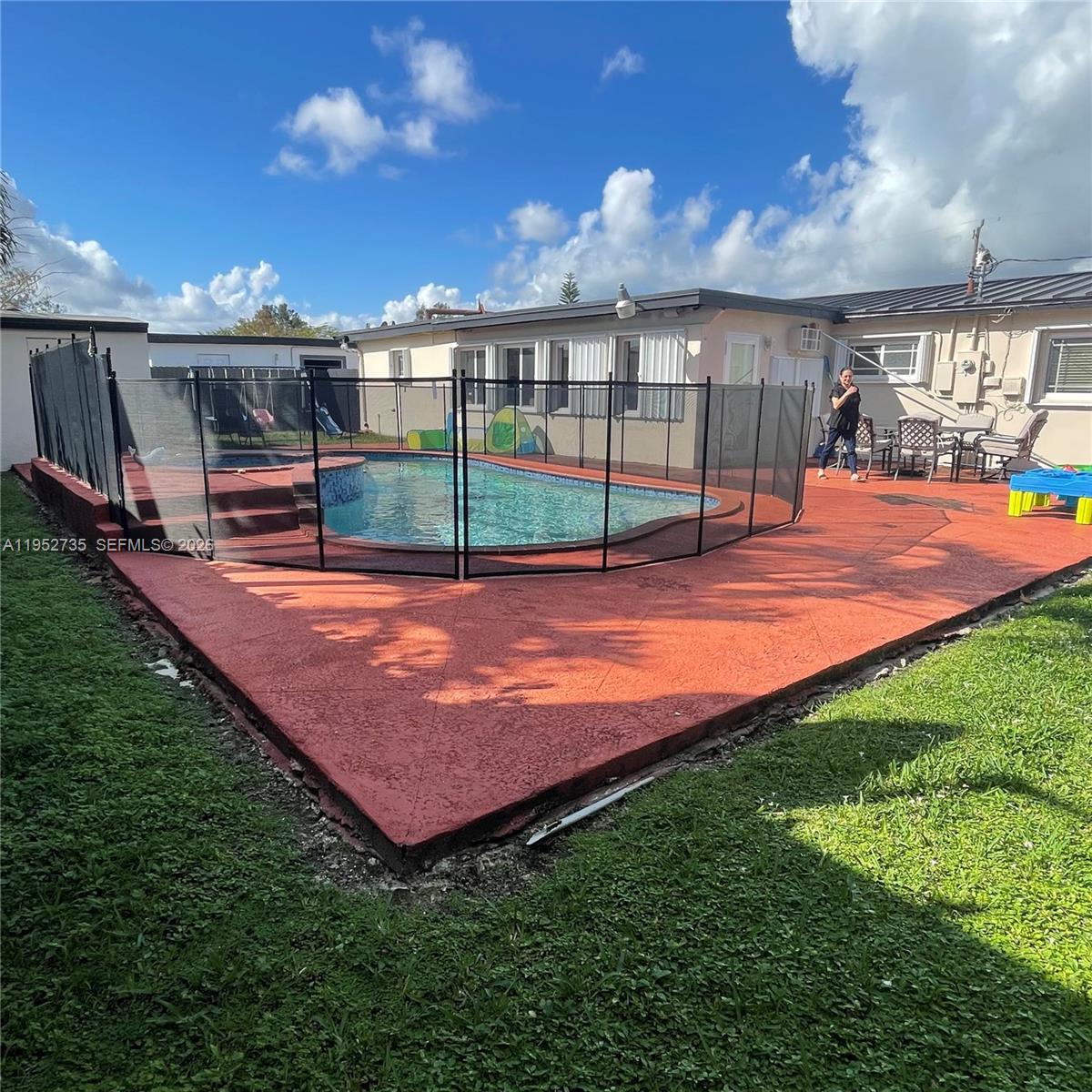 9820 Southwest 12th Terrace Miami, FL 33174 - Photo 20 of 62