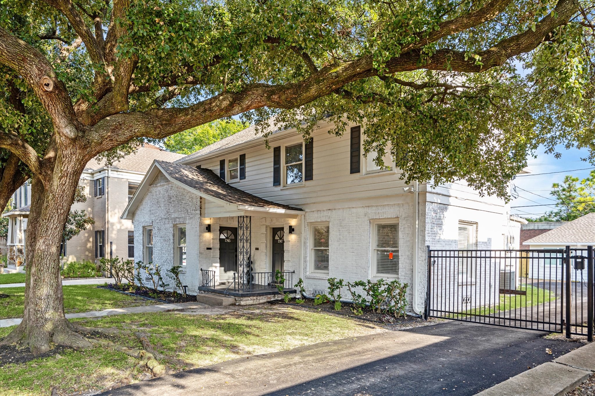 1745 Lexington Street Houston, TX 77098 - Photo 1 of 15