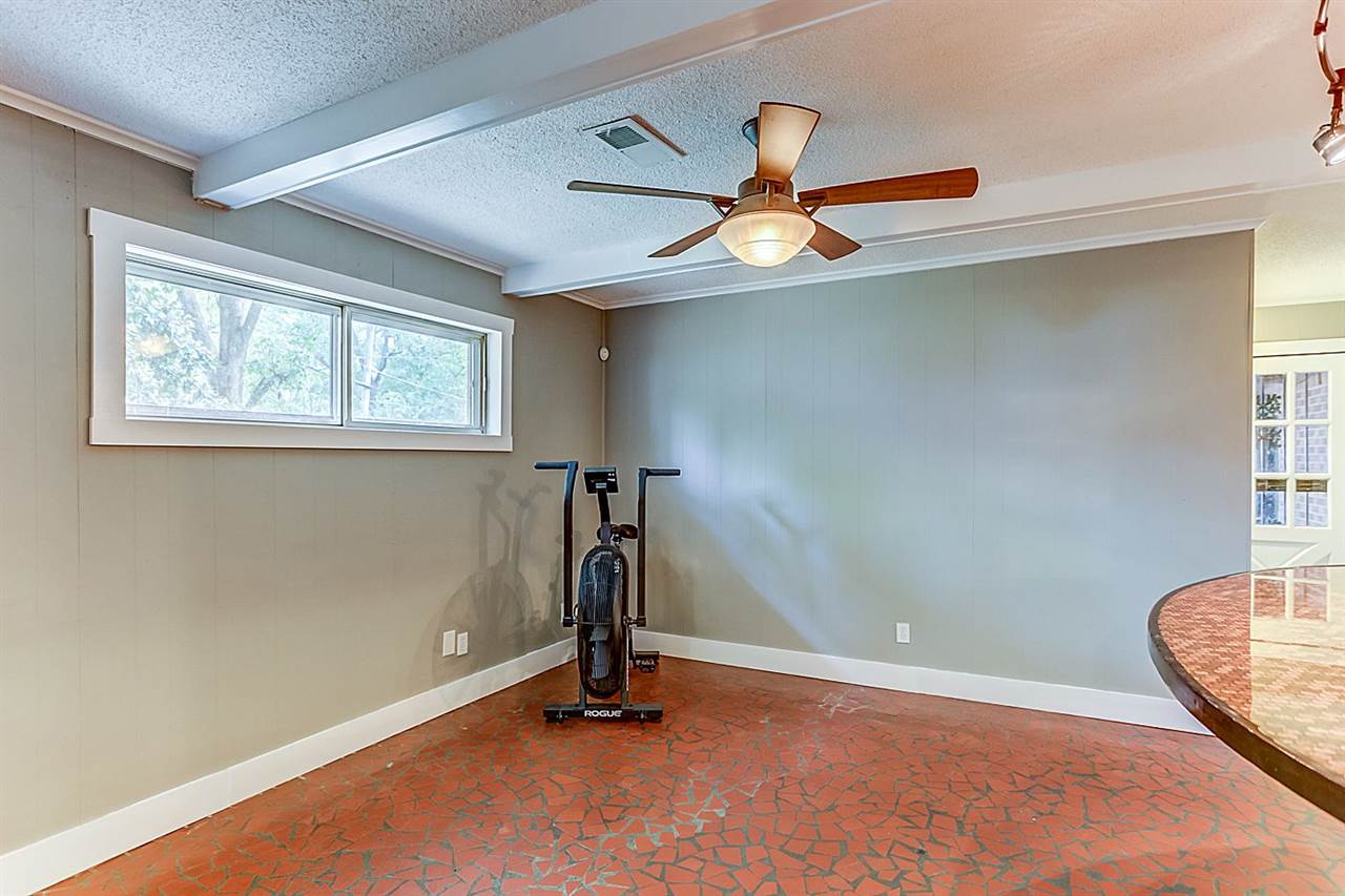 1490 Mt Moriah Road Memphis, TN 38117 - Photo 7 of 19 Gallery Image 7