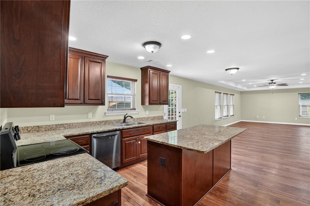 402 Renee Road Pendergrass, GA 30567 - Photo 21 of 50