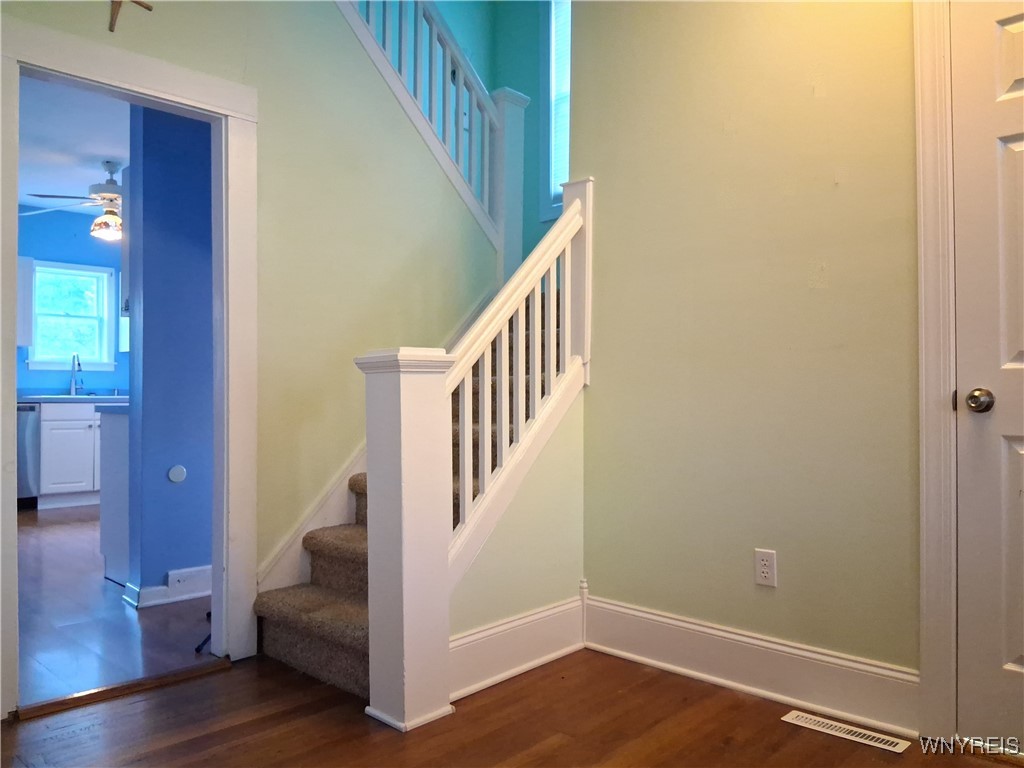 417 Abbott Road Buffalo, NY 14220 - Photo 18 of 31