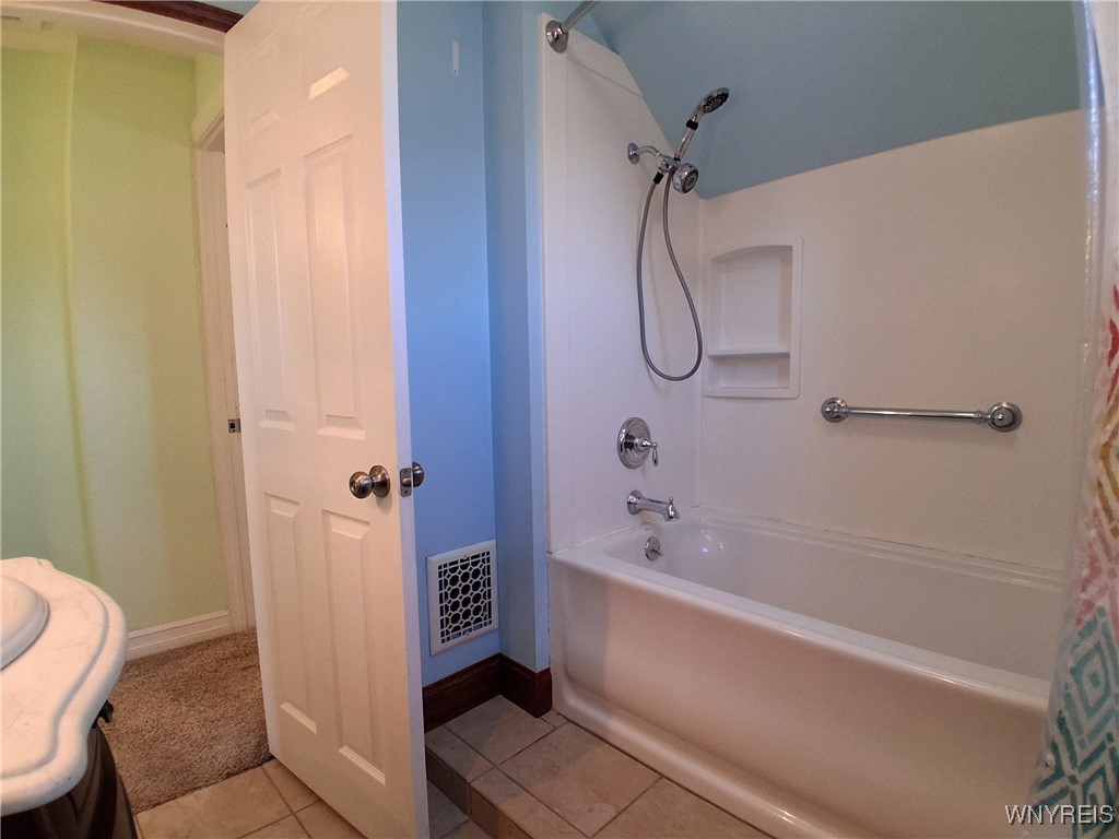 417 Abbott Road Buffalo, NY 14220 - Photo 24 of 31