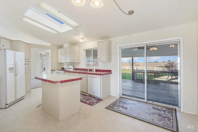 $425,000 | 70 North 750 West, Paul, ID 83347