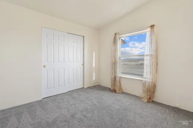 $425,000 | 70 North 750 West, Paul, ID 83347