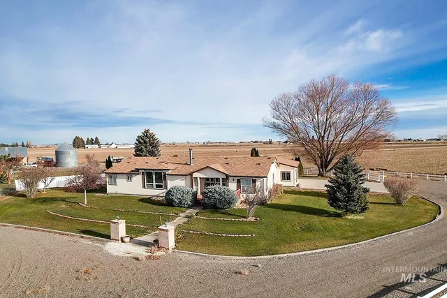 $425,000 | 70 North 750 West, Paul, ID 83347