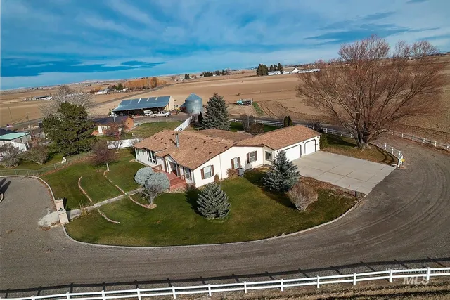 $425,000 | 70 North 750 West, Paul, ID 83347