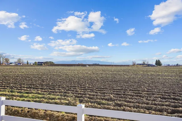 $425,000 | 70 North 750 West, Paul, ID 83347