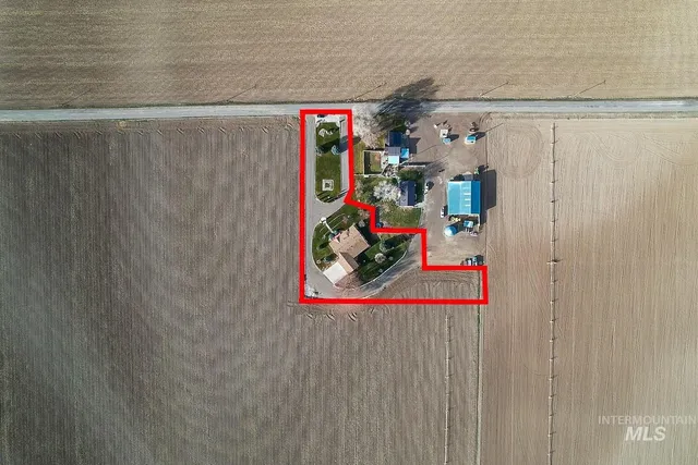 $425,000 | 70 North 750 West, Paul, ID 83347