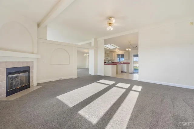 $425,000 | 70 North 750 West, Paul, ID 83347