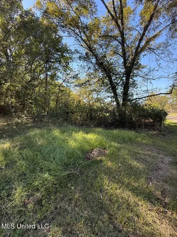 $74,999 | 457 East Northside Drive, Clinton, MS 39056