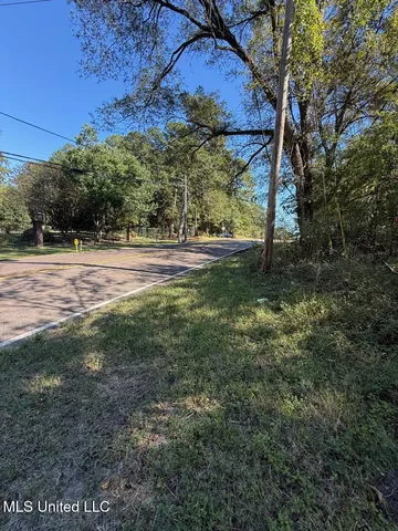 $74,999 | 457 East Northside Drive, Clinton, MS 39056