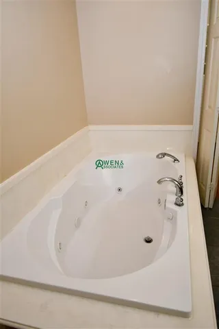 $1,150 | 604 Derouen Street, Lake Charles, LA 70607