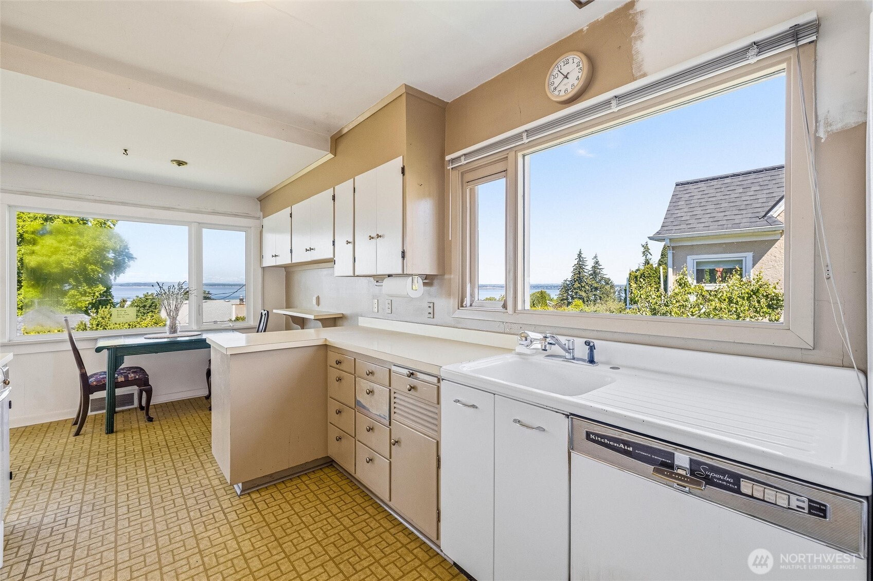 930 16th Street Bellingham, WA 98225 - Photo 15 of 40