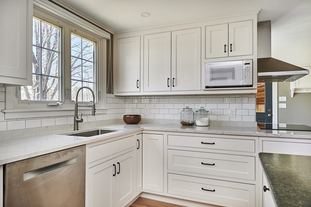 330 Leyden Road Greenfield, MA 01301 - Photo 8 of 42 Gallery Image 8