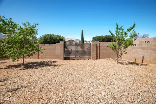 $405,000 | 2803 Solarro Drive, Sierra Vista, AZ 85635