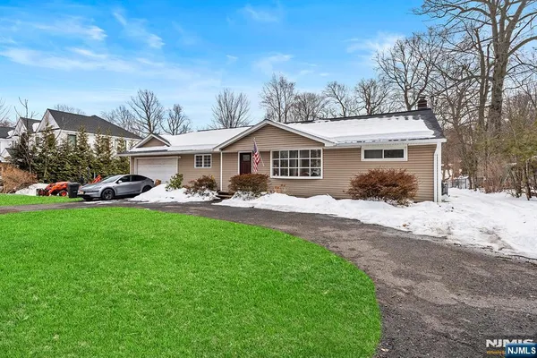 $899,000 | 777 Washington Avenue, Washington Township, NJ 07676