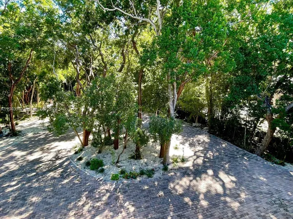 $18,000 | 96180 Overseas Highway, Unit 1, Key Largo, FL 33037
