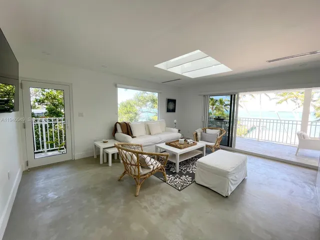 $18,000 | 96180 Overseas Highway, Unit 1, Key Largo, FL 33037