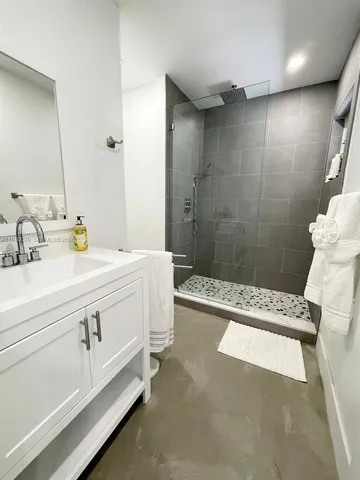 $18,000 | 96180 Overseas Highway, Unit 1, Key Largo, FL 33037