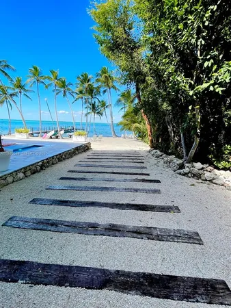 $18,000 | 96180 Overseas Highway, Unit 1, Key Largo, FL 33037