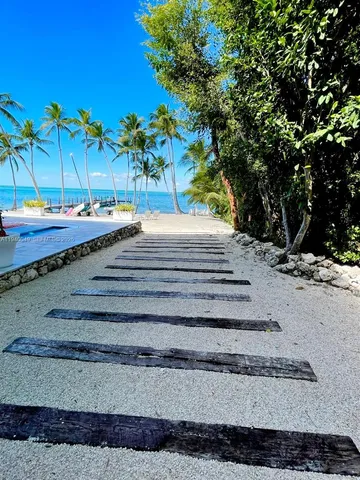 $18,000 | 96180 Overseas Highway, Unit 1, Key Largo, FL 33037