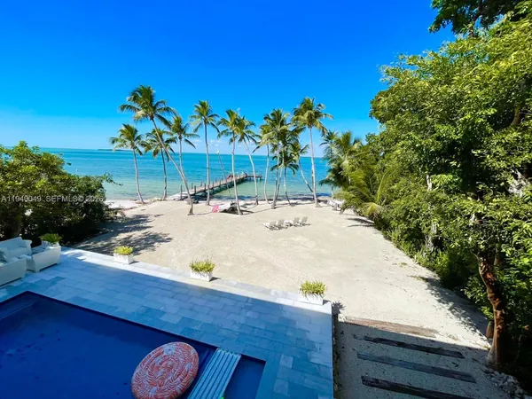 $18,000 | 96180 Overseas Highway, Unit 1, Key Largo, FL 33037