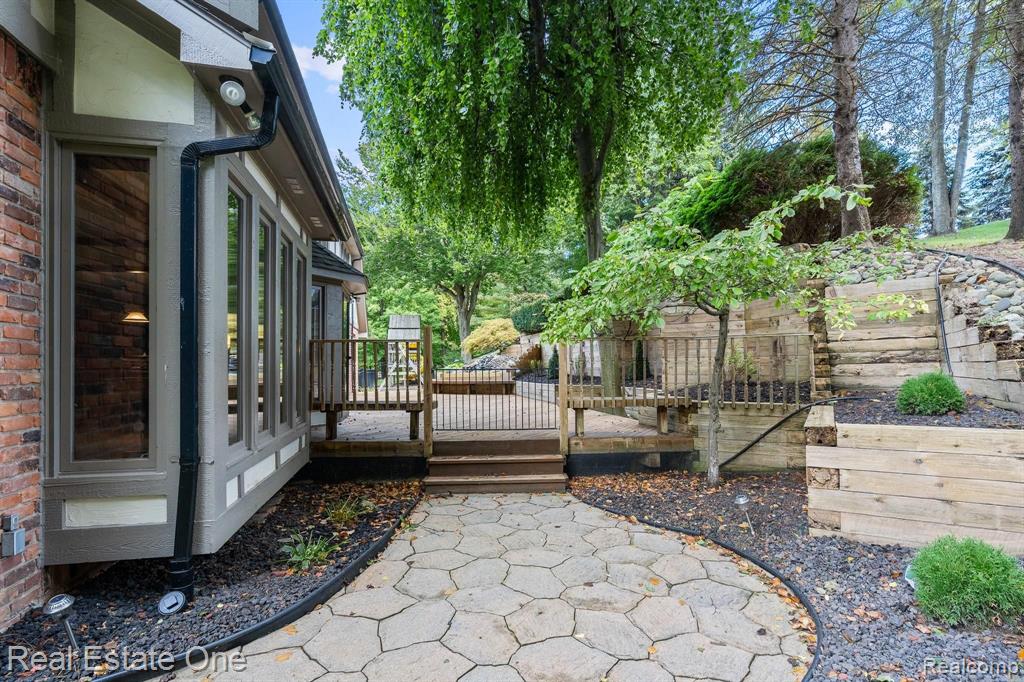 1261 Springwood Court Rochester Hills, MI 48309 - Photo 56 of 85