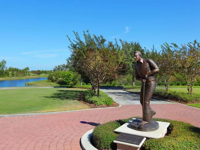 $935,000 | 12705 Stone Ridge Place, Lakewood Ranch, FL 34202