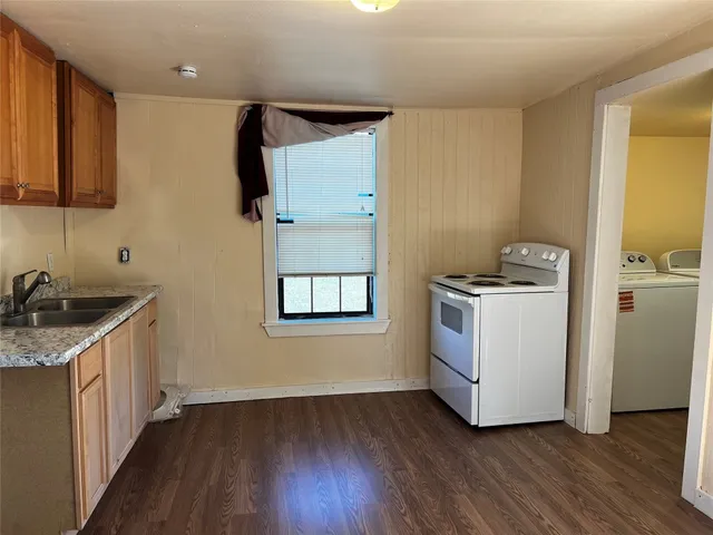 $1,585 | 102 East Carrie Manor Street, Manor, TX 78653