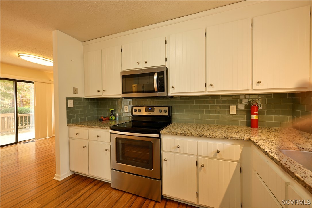 6610 Glebe Point Road Chesterfield, VA 23838 - Photo 14 of 36 Kitchen featuring appliances with stainless steel
