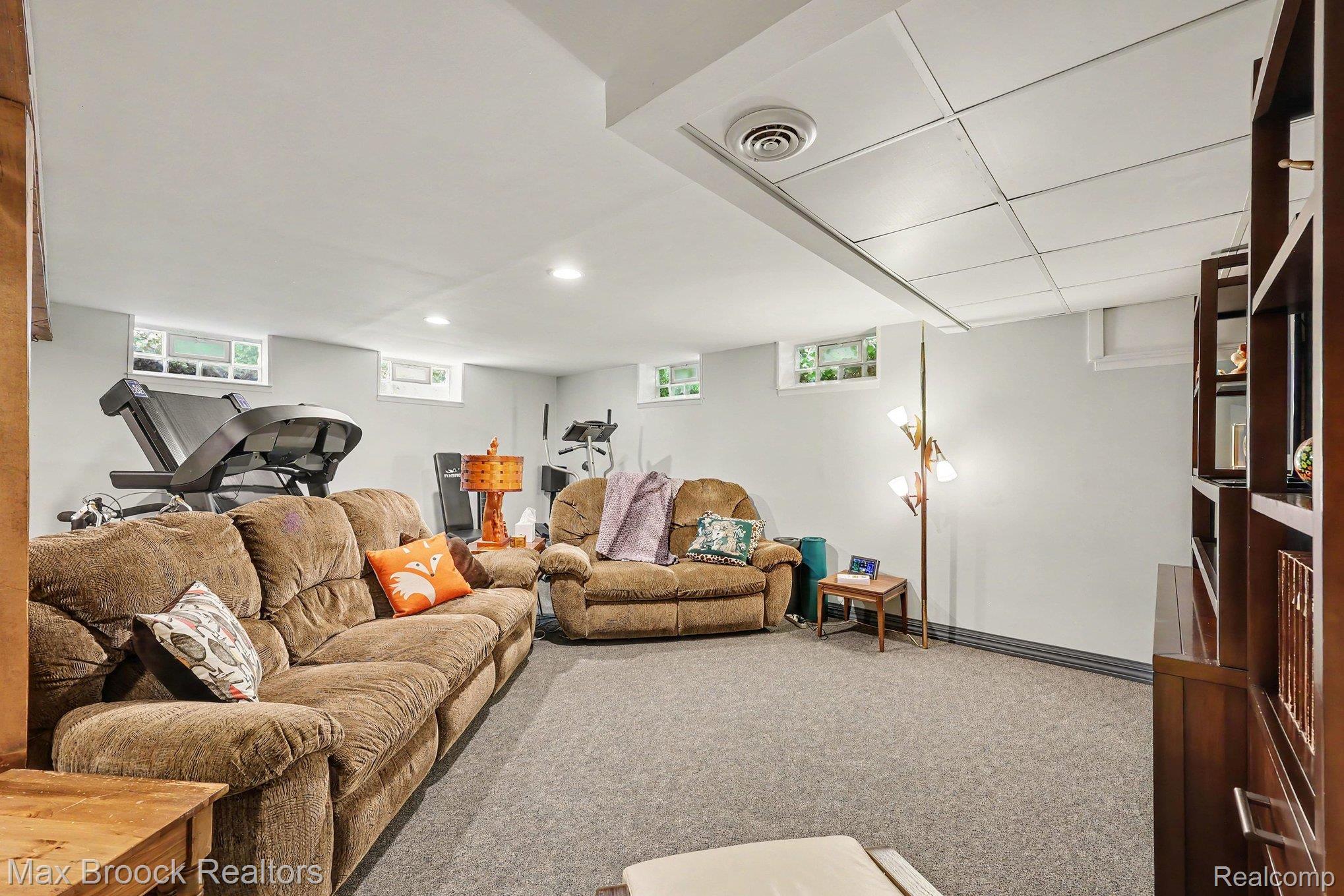 30615 Longcrest Street Southfield, MI 48076 - Photo 16 of 32 Basement View 2