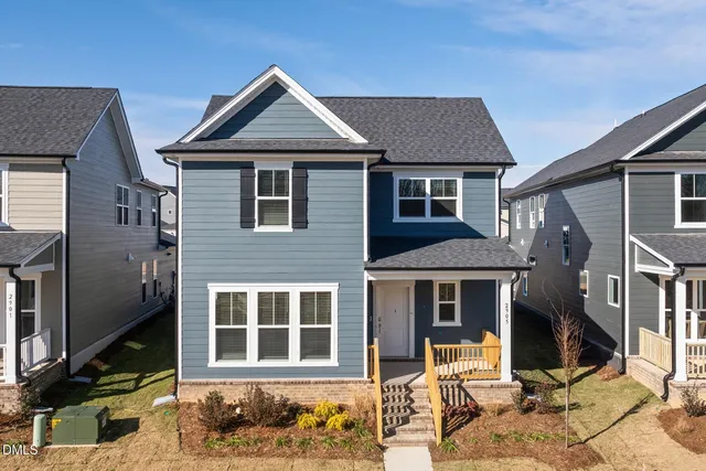$389,990 | 2905 Horse Rein Place, Fuquay-Varina, NC 27526