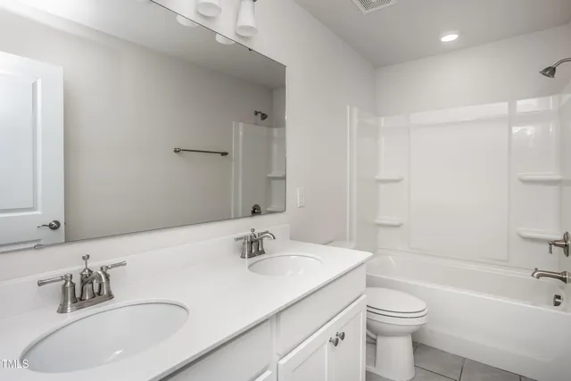 $389,990 | 2905 Horse Rein Place, Fuquay-Varina, NC 27526