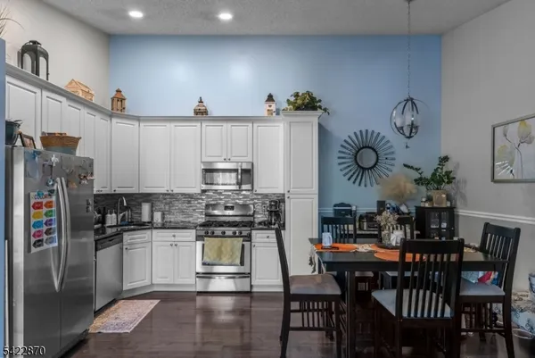 $2,600 | 9 Ruby Court, Franklin Park, NJ 08823