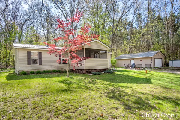 $265,900 | 22475 Wildflower Drive, Pierson, MI 49339