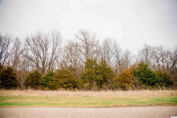 $58,900 | 4601 Oakwood Drive, Quincy, IL 62305