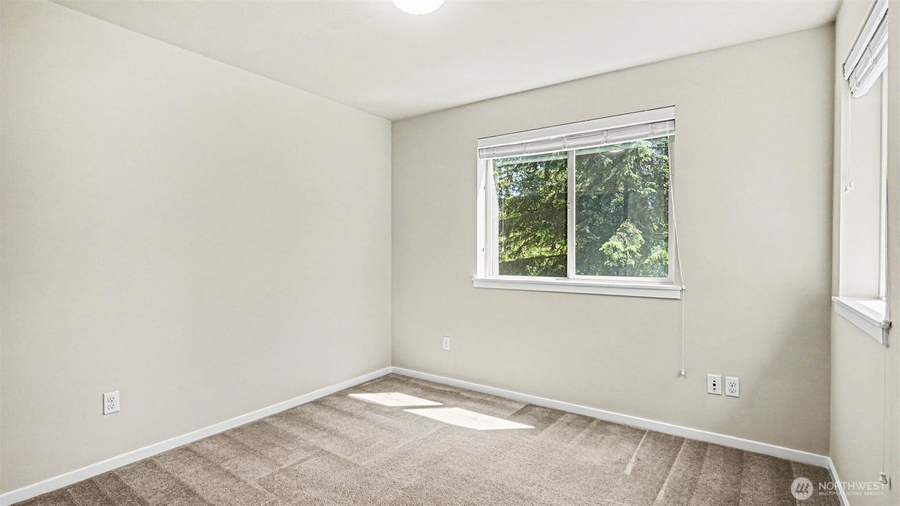 16533 2nd Park Southeast Bothell, WA 98012 - Photo 22 of 31