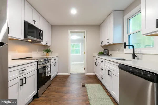 $2,200 | 7409 Northern Avenue, Unit B, Glenn Dale, MD 20769