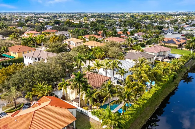 $1,250,000 | 16801 Northwest 77th Place, Miami Lakes, FL 33016