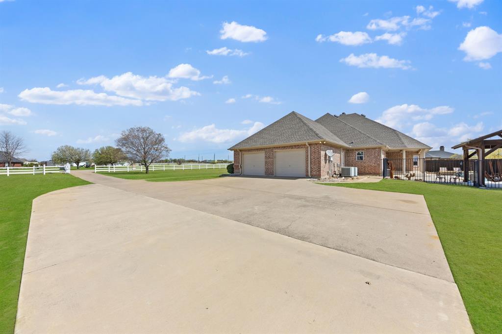 509 Ridge Country Road Haslet, TX 76052 - Photo 2 of 40