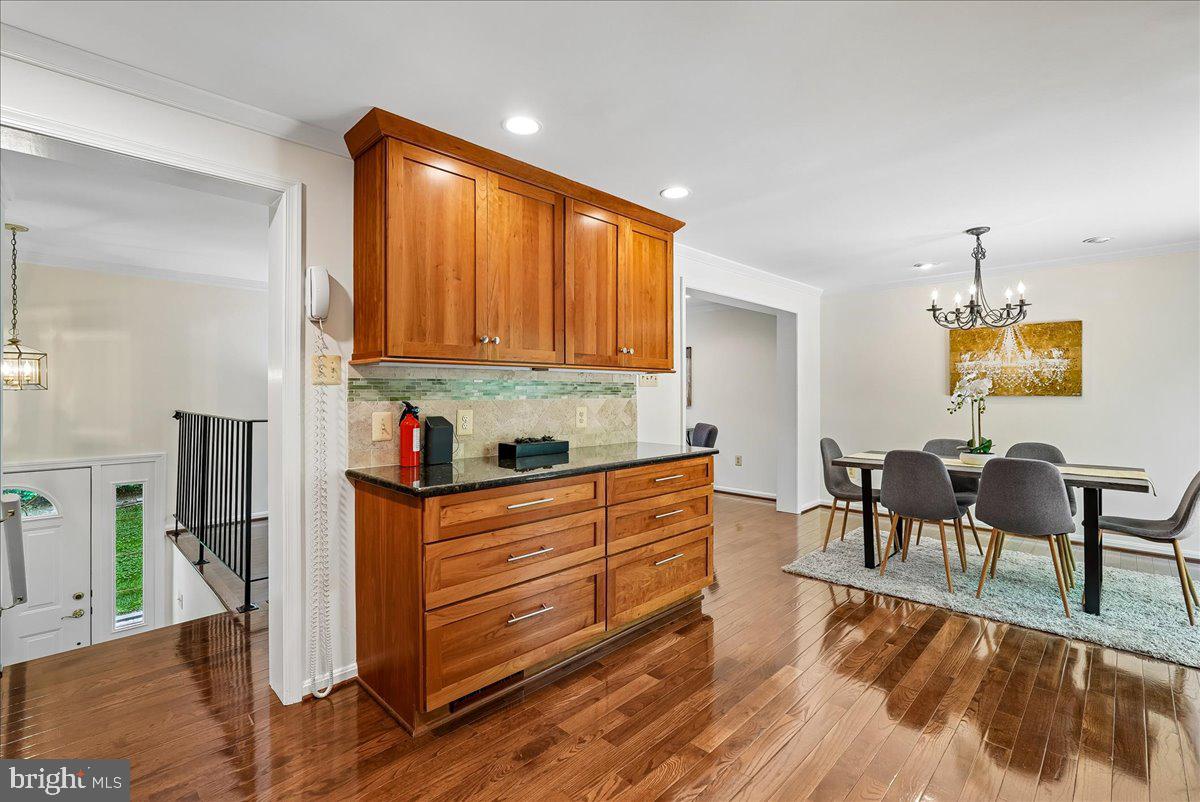 10806 Oldfield Drive Reston, VA 20191 - Photo 13 of 44