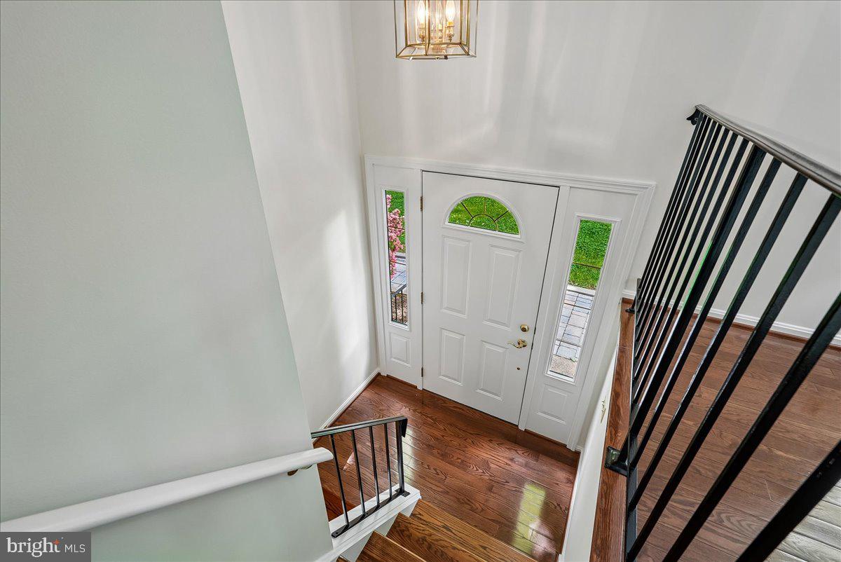 10806 Oldfield Drive Reston, VA 20191 - Photo 2 of 44